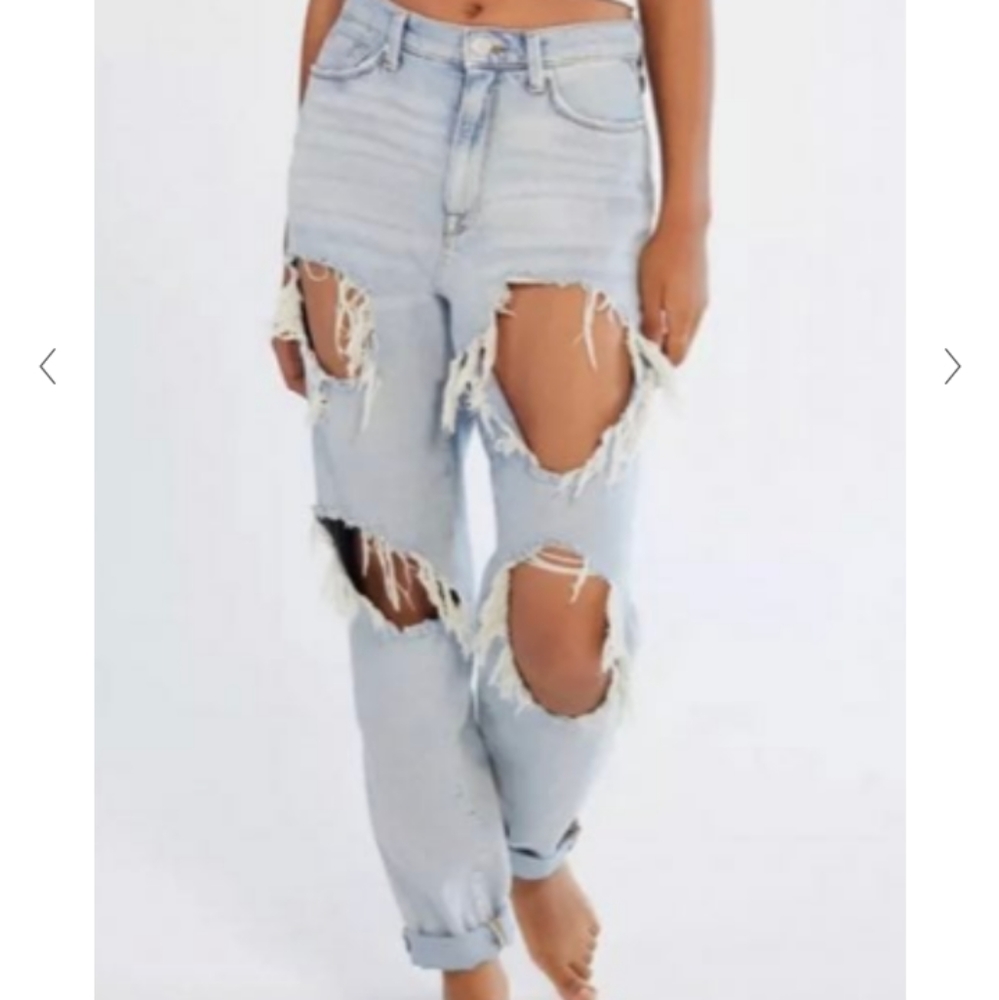 -BDG Urban Outfitters Destroyed High Rise Mom Jeans